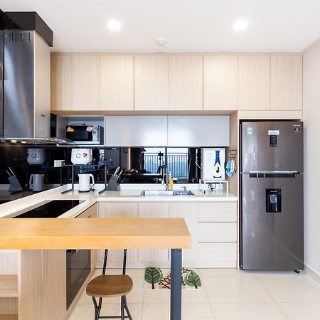 Home, Cosy&Luxury Apartment - 5Mins To Airport, Free Pool&Gym, Airport Pick Up Service Ho Şi Min Exterior foto